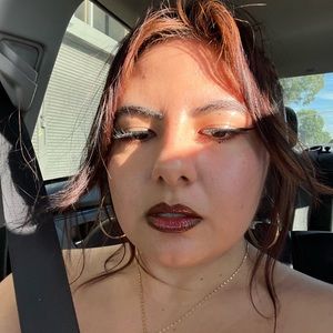 Meet your Posher, Litzy